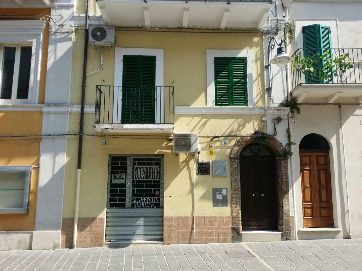 Ferienwohnung La Casetta Del Corso Ortona Exterior foto